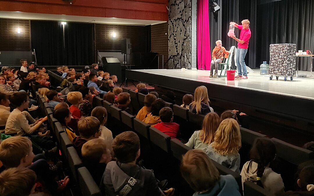 „Volle Power!“: Wissensshow begeistert über 300 Grundschüler