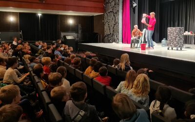 „Volle Power!“: Wissensshow begeistert über 300 Grundschüler