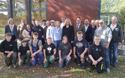 Zukunft wird hier selbst gebaut: Neue Halle für „Wir bauen ein Haus“ in Oelde eröffnet